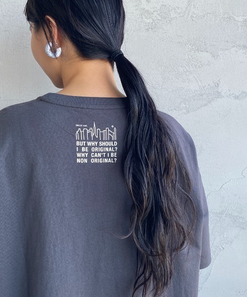 Manhattan Portage（マンハッタンポーテージ）の「[MANHATTAN PORTAGE/マンハッタンポーテージ] 別注 ワンポイントロゴ刺繍 Tシャツワンピース（ワンピース・レディース・チャコール/グリーン/グレー/ブルー・F）」の14枚目の写真