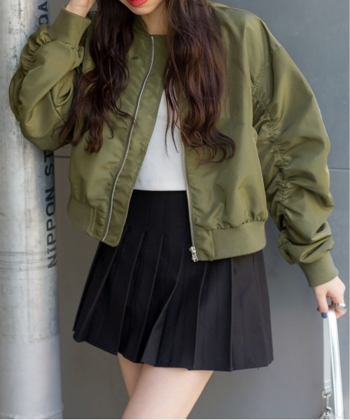 SpRay(スプレイ)の「クロップドMA1(MA-1・レディース・カーキ/ブラック/アイボリー・FREE)」の3枚目の写真