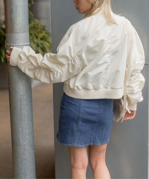 SpRay(スプレイ)の「クロップドMA1(MA-1・レディース・カーキ/ブラック/アイボリー・FREE)」の11枚目の写真