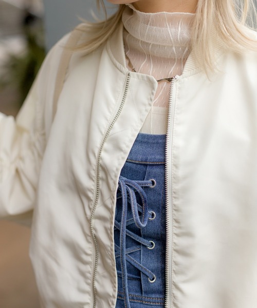 SpRay(スプレイ)の「クロップドMA1(MA-1・レディース・カーキ/ブラック/アイボリー・FREE)」の5枚目の写真