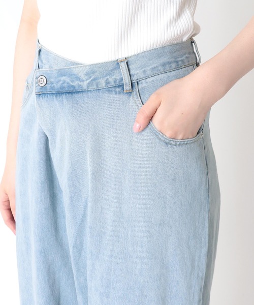 TITE IN THE STORE（ティテ　インザ　ストア）の「【CHIGNON/シニヨン】10.5オンスソフトデニムウエストアシメパンツ（デニムパンツ・レディース・ブルー/ネイビー・36/38）」の13枚目の写真