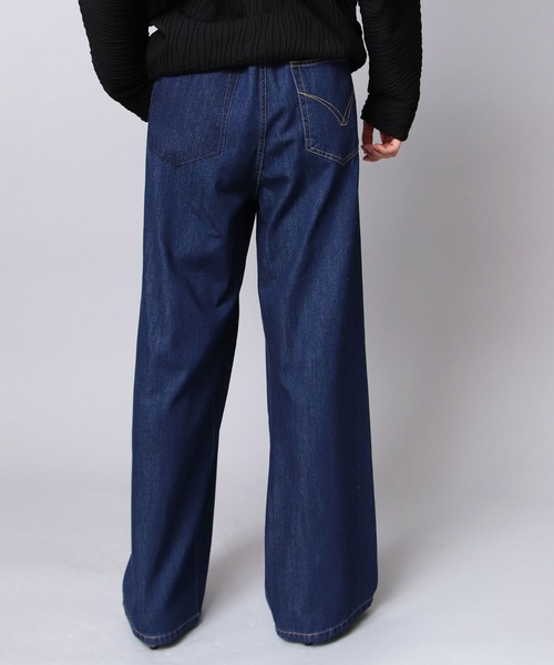 TITE IN THE STORE（ティテ　インザ　ストア）の「【CHIGNON/シニヨン】10.5オンスソフトデニムウエストアシメパンツ（デニムパンツ・レディース・ブルー/ネイビー・36/38）」の17枚目の写真