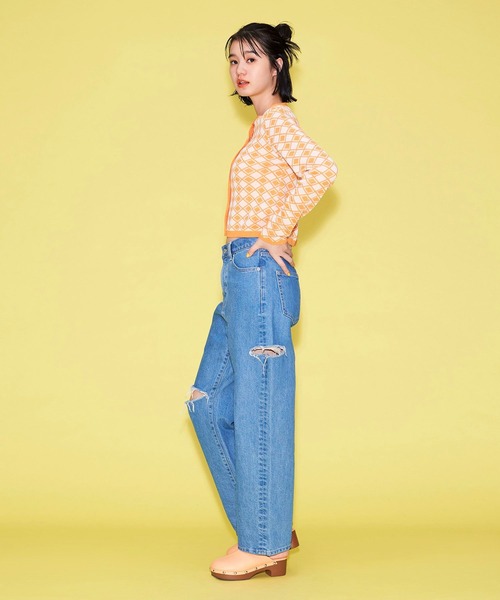 FOREVER 21（フォーエバー トゥエンティーワン）の「ストレートデニムパンツ（デニムパンツ・レディース・ライトインディゴブルー/ネイビー/グレー/ブルー・LARGE/MEDIUM/SMALL）」の14枚目の写真