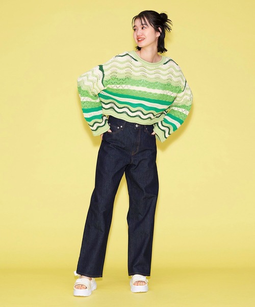 FOREVER 21（フォーエバー トゥエンティーワン）の「ストレートデニムパンツ（デニムパンツ・レディース・ライトインディゴブルー/ネイビー/グレー/ブルー・LARGE/MEDIUM/SMALL）」の13枚目の写真