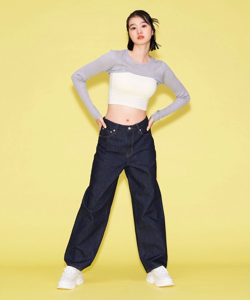 FOREVER 21（フォーエバー トゥエンティーワン）の「ストレートデニムパンツ（デニムパンツ・レディース・ライトインディゴブルー/ネイビー/グレー/ブルー・LARGE/MEDIUM/SMALL）」の6枚目の写真