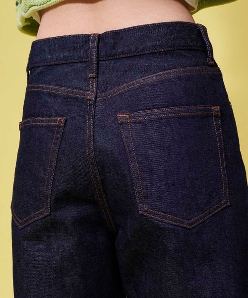 FOREVER 21（フォーエバー トゥエンティーワン）の「ストレートデニムパンツ（デニムパンツ・レディース・ライトインディゴブルー/ネイビー/グレー/ブルー・LARGE/MEDIUM/SMALL）」の8枚目の写真