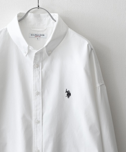 U.S. POLO ASSN.（ユーエスポロアッスン）の「【U.S. POLO ASSN.】 ワンポイント刺繍長袖ブロードシャツ（シャツ/ブラウス・メンズ・ホワイト×ブルー/オフホワイト/ブルー/ブラック×ホワイト/グリーン/ネイビー/ブルー系/ブルー系1・MEDIUM/LARGE/X-LARGE）」の2枚目の写真