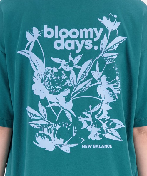 NEW BALANCE(ニューバランス)の「NB Essentials Bloomy オーバーサイズショートスリーブTシャツ(Tシャツ/カットソー・レディース・ダークグリーン/オフホワイト・LARGE/X-LARGE/MEDIUM/SMALL)」の10枚目の写真