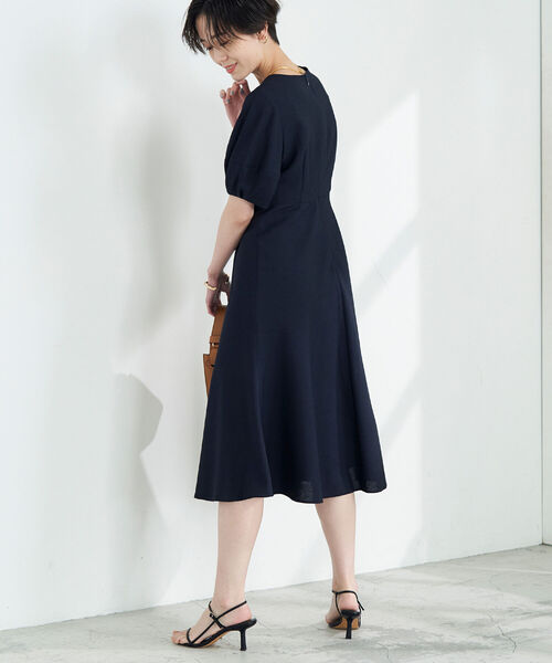 NOLLEY’S Sophi（ノーリーズソフィ）の「麻調フレアワンピース（ワンピース・レディース・ベージュ/ネイビー/グリーン・38/36）」の21枚目の写真