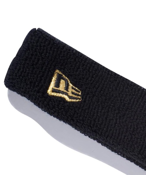 NEW ERA(ニューエラ)の「NEW ERA/ニューエラ ヘッドバンド フラッグロゴxニューエラロゴ パイル 11225826/11225827/11225828(ヘアバンド・メンズ・ブラック×ホワイト/ホワイト×ブラック/ブラック×ゴールド・FREE)」の7枚目の写真