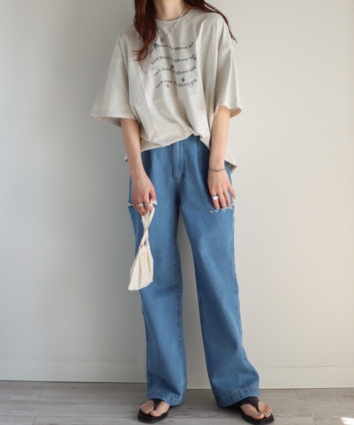 COURO(コウロ)の「ハート刺繍/花柄刺繍Tシャツ(Tシャツ/カットソー・レディース・ホワイト系/ブラック/クリーム/ネイビー系2/ブラック系/ネイビー/オートミール/ミント/ホワイト/ライトグリーン・M/L)」の20枚目の写真