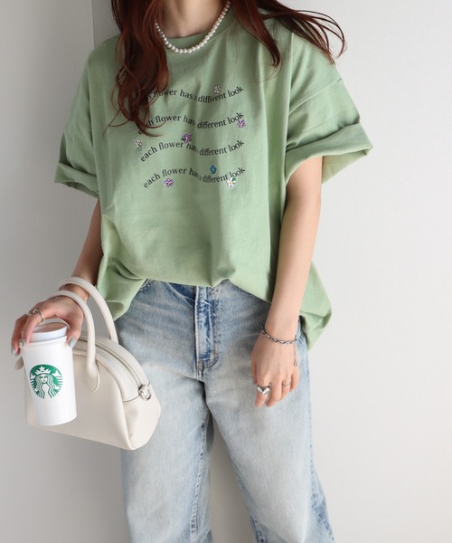 COURO(コウロ)の「ハート刺繍/花柄刺繍Tシャツ(Tシャツ/カットソー・レディース・ホワイト系/ブラック/クリーム/ネイビー系2/ブラック系/ネイビー/オートミール/ミント/ホワイト/ライトグリーン・M/L)」の17枚目の写真