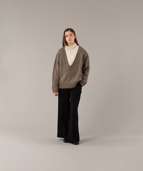 SELLE GLANT（セレグランテ）の「VNECK LOW GAUGE KNIT/Ⅴネックローゲージニット（ニット/セーター・メンズ・ダークベージュ/ブラック・LARGE/MEDIUM）」の22枚目の写真