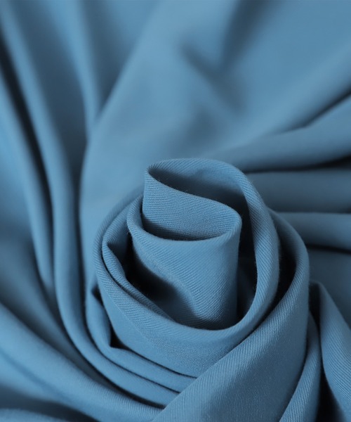 antiqua(アンティカ)の「ビッグシルエットアシメシャツ(シャツ/ブラウス・レディース・ホワイト/ブラック/ブルー・FREE)」の21枚目の写真
