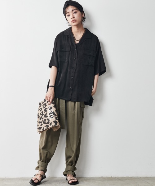 CHIC STYLE（シックスタイル）の「＜大きいサイズ＞アウトポケットシャツ シックスタイル（シャツ/ブラウス・レディース・グレー/ブラック・L/LL/3L/4L/5L）」の6枚目の写真