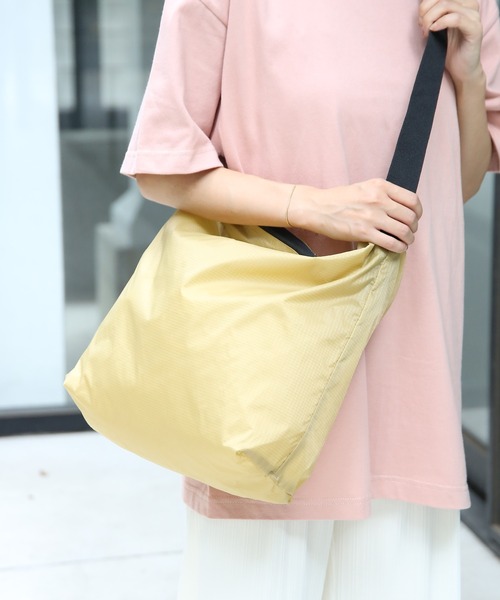 United Athle（ユナイテッドアスレ）の「【United Athle】ライトナイロン リップストップ ショルダーバッグ  ※1421（ショルダーバッグ・メンズ・サンドベージュ/ネイビー/ブラック/オリーブ/オフホワイト・FREE）」の21枚目の写真