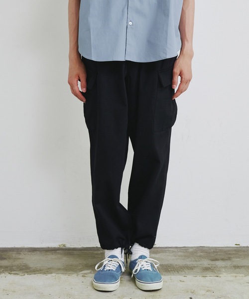 Magine（マージン）の「【SELECT】IR:コットン ツイル ワイド カーゴパンツ（カーゴパンツ・メンズ・ブラック/カーキ/ベージュ・M/L/XL）」の4枚目の写真