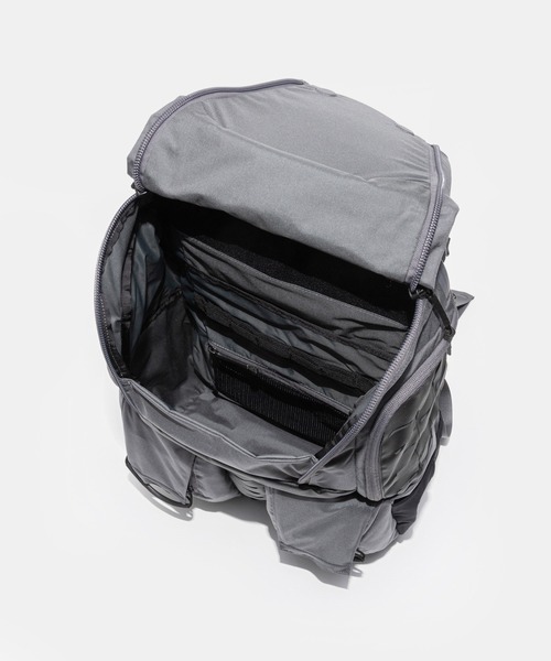 MYSTERY RANCH（ミステリーランチ）の「MYSTERY RANCH RANCH RIP RUCK 32 ミステリーランチ リップラック 32L バックパック（バックパック/リュック・メンズ・オリーブドラブ/ウッド/ブラック/グレー・L/XL）」の6枚目の写真