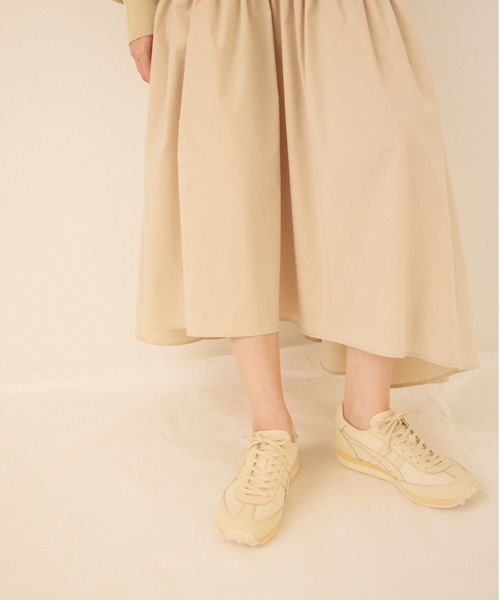 エミー emmi(エミ)】初のOnitsuka Tigerのカラー別注シューズが登場