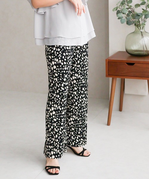 Social GIRL（ソーシャルガール）の「セルフカット プリーツパンツ セミワイドパンツ イージーパンツ（その他パンツ・レディース・ブラック/ベージュ/カーキ/モカ/グレイッシュベージュ/ライトブラウン/オフホワイト/ホワイト系その他/ブラック系その他2/ブラック系その他/ライトグリーン/イエロー/ダークグリーン/チャコールグレー・M/L）」の5枚目の写真