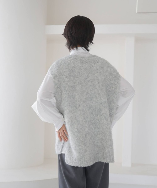 LIAN（リアン）の「ウールシャギーニットベスト（ベスト・レディース・モカ/チャコールグレー/ライトグレー・FREE）」の13枚目の写真