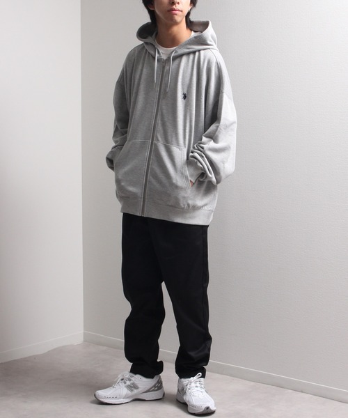 U.S. POLO ASSN.(ユーエスポロアッスン)の「【U.S. POLO ASSN./ユーエスポロアッスン】ワンポイントポニー刺繍 裏毛 ビッグシルエットフルジップパーカー(パーカー・メンズ・ネイビー/アッシュグレー/ブラック・L/M/LL)」の10枚目の写真