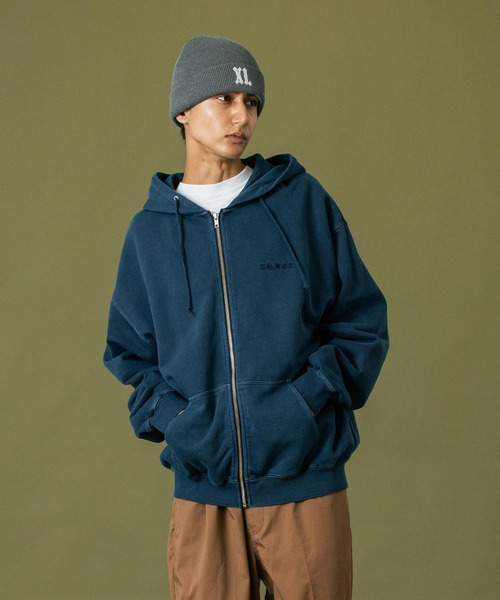 PIGMENT DYED EMBOSS LOGO ZIP HOODED SWEAT（パーカー