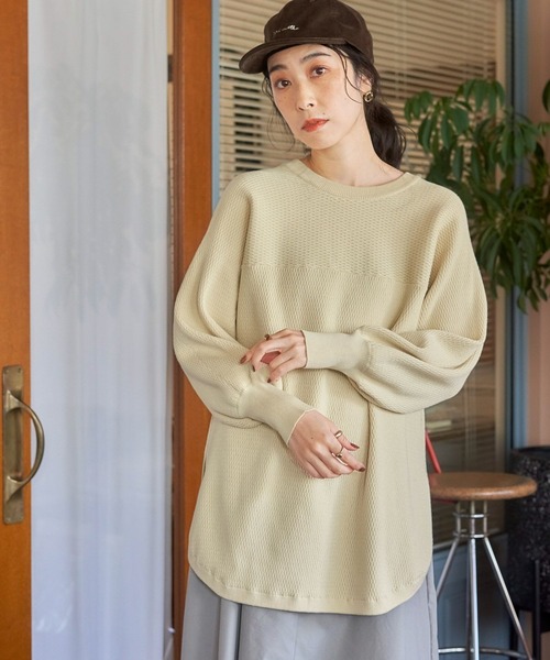 studio CLIP（スタディオクリップ）の「【玄長なおこさんコラボ/3シーズンニット】洗える着回し軽ニット（ニット/セーター・レディース・レッド/ブラック/その他7/アイボリー/グレー・FREE）」の16枚目の写真