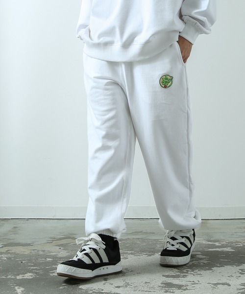 SIDEWAY STANCE（サイドウェイスタンス）の「【SIDEWAY STANCE】ワンポイント ワッペン スウェットパンツ（スウェットパンツ・メンズ・ブラック系/ホワイト系2/ブラック系1/グレー系/グレー系2/ブラック/ブラック系2/ブルー系/ホワイト/ホワイト系/ブルー系2/グレー/ブルー系1/グレー系1/ブルー/ホワイト系1・MEDIUM/LARGE）」の21枚目の写真