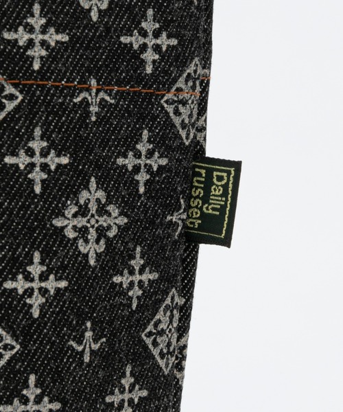 Daily russet（デイリー ラシット）の「モノグラム デニムバッグ（S）（トートバッグ・レディース・ホワイト/グレー/ピンク/ベージュ・FREE）」の7枚目の写真