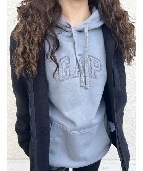GAP（ギャップ）の「GAPアーチロゴ パーカー(ユニセックス)（パーカー・メンズ・グレー・M/XL/L/XS/S）」の5枚目の写真