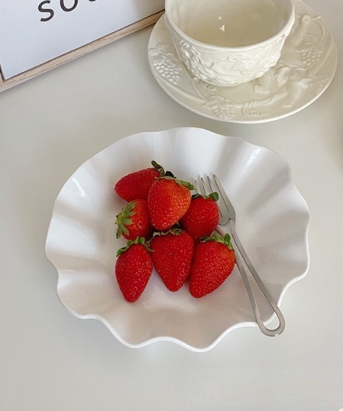 Made in I（メイドインアイ）の「うねうねフリルラウンドプレート（食器・レディース・ホワイト・FREE）」の18枚目の写真