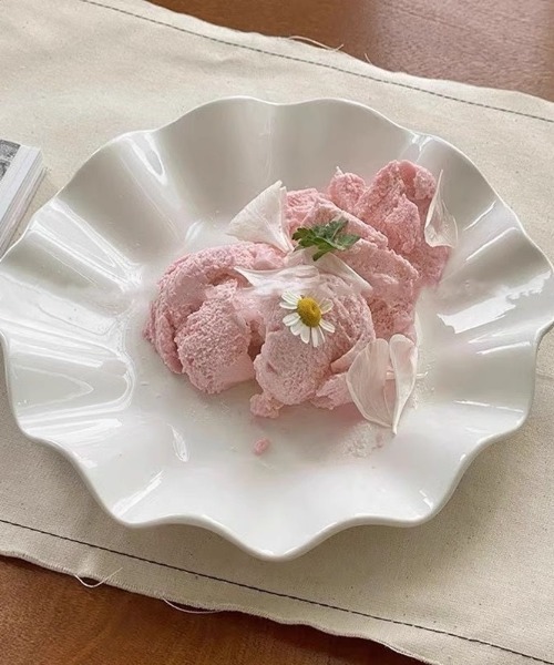 Made in I（メイドインアイ）の「うねうねフリルラウンドプレート（食器・レディース・ホワイト・FREE）」の3枚目の写真