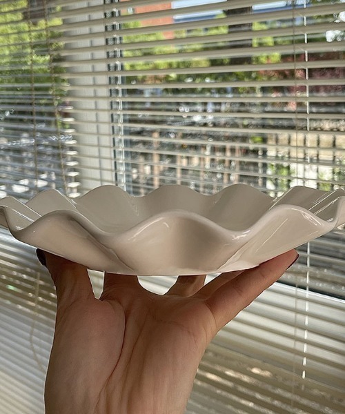 Made in I（メイドインアイ）の「うねうねフリルラウンドプレート（食器・レディース・ホワイト・FREE）」の12枚目の写真