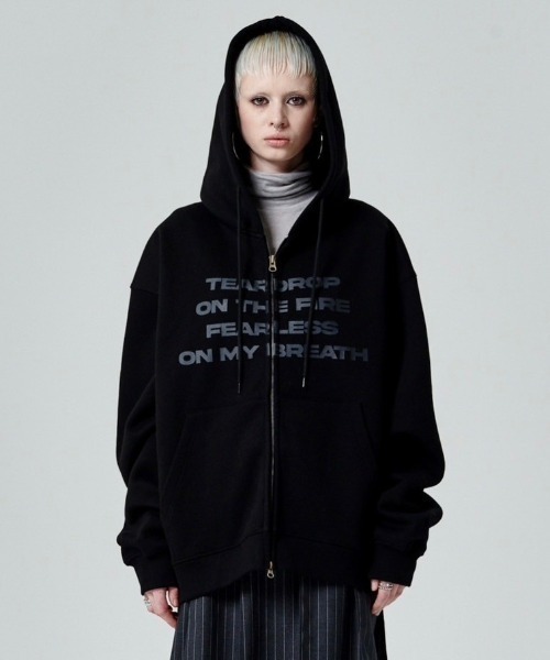runningHIGH（ランニングハイ）の「【runningHIGH】LETTERING ZIP UP HOODIE（パーカー・レディース・グレー/カモフラージュ/ブラック・ONE SIZE）」の7枚目の写真