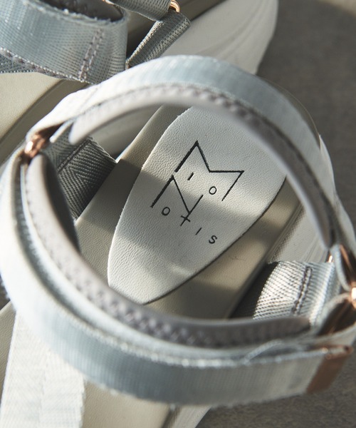 mio notis（ミオノティス）の「【MIO NOTIS(ミオ ノティス)】厚底軽量スポーツサンダル（サンダル・レディース・ベージュ/ブラック/グレー・L/M）」の21枚目の写真