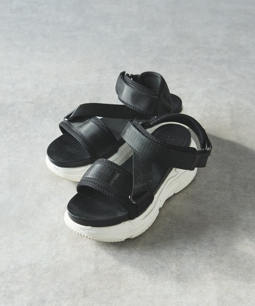 mio notis（ミオノティス）の「【MIO NOTIS(ミオ ノティス)】厚底軽量スポーツサンダル（サンダル・レディース・ベージュ/ブラック/グレー・L/M）」の14枚目の写真