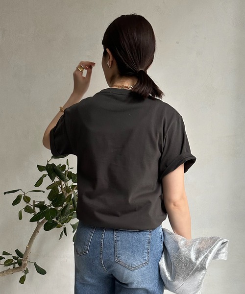 DouDou(ドゥドゥ)の「LuceフロッキーロゴTEE(Tシャツ/カットソー・レディース・ネイビー/チャコールグレー/ホワイト/ホワイト系その他・FREE)」の20枚目の写真