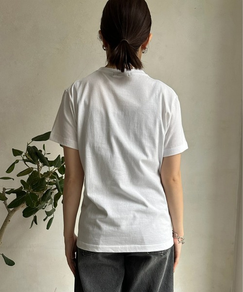 DouDou(ドゥドゥ)の「LuceフロッキーロゴTEE(Tシャツ/カットソー・レディース・ネイビー/チャコールグレー/ホワイト/ホワイト系その他・FREE)」の13枚目の写真