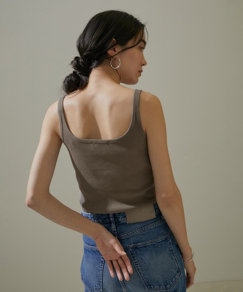 SALON adam et rope'（サロン アダム エ ロペ）の「【雑誌掲載】KINANファームリーリブタンクトップ（タンクトップ・レディース・レッド/オフホワイト/ブラック/カーキ・FREE）」の3枚目の写真