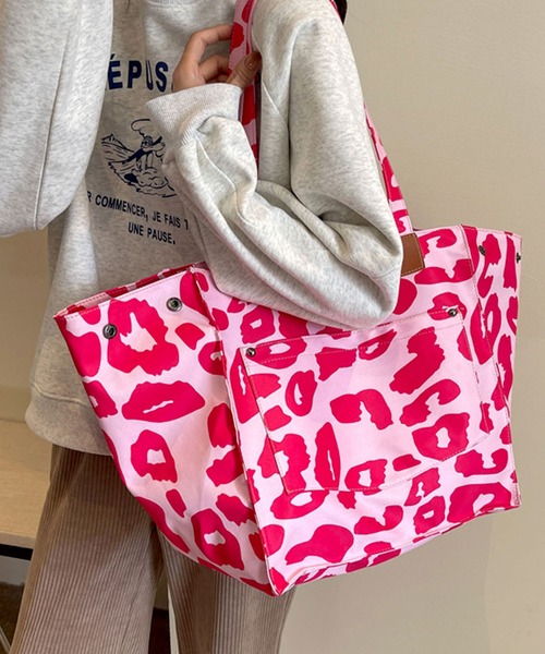 florist（フローリスト）の「【A4収納可・軽量】レオパード柄カジュアルスクエアトートバッグ（トートバッグ・レディース・ベージュ/ピンク・FREE）」の12枚目の写真