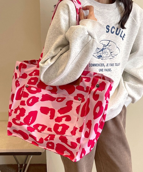 florist（フローリスト）の「【A4収納可・軽量】レオパード柄カジュアルスクエアトートバッグ（トートバッグ・レディース・ベージュ/ピンク・FREE）」の15枚目の写真