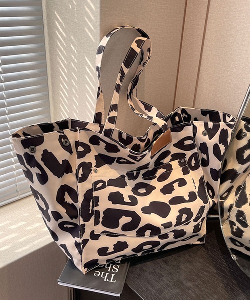 florist（フローリスト）の「【A4収納可・軽量】レオパード柄カジュアルスクエアトートバッグ（トートバッグ・レディース・ベージュ/ピンク・FREE）」の16枚目の写真