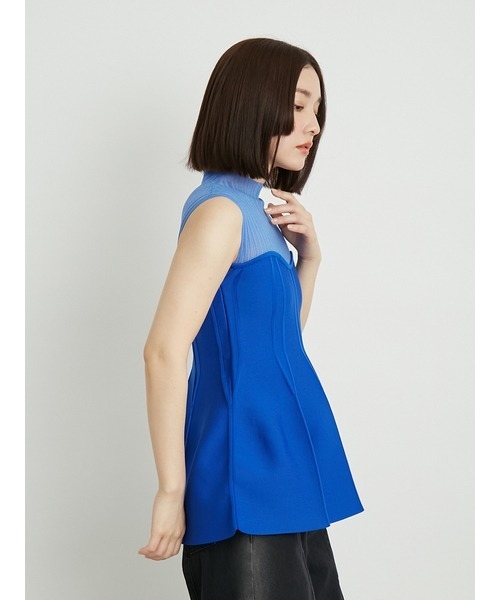LILY BROWN（リリーブラウン）の「ノースリペプラムニット