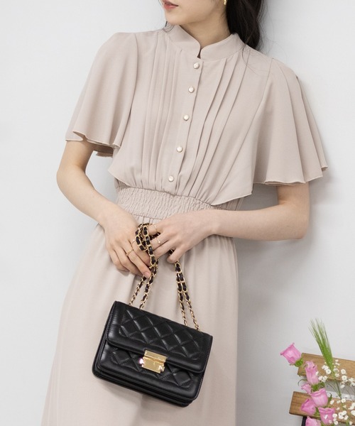 pumpkin port(パンプキンポート)の「フレア半袖 ゴールドボタン ピンタック ロングワンピース(ワンピース・レディース・ブルー/ブラック/アイボリー/ミント/ベージュ/ライトグレー/サックスブルー/ネイビー/ラベンダー/ブラック×イエロー/イエロー/ブルーグレー/ブラック×ホワイト/ライトイエロー・M/L)」の7枚目の写真