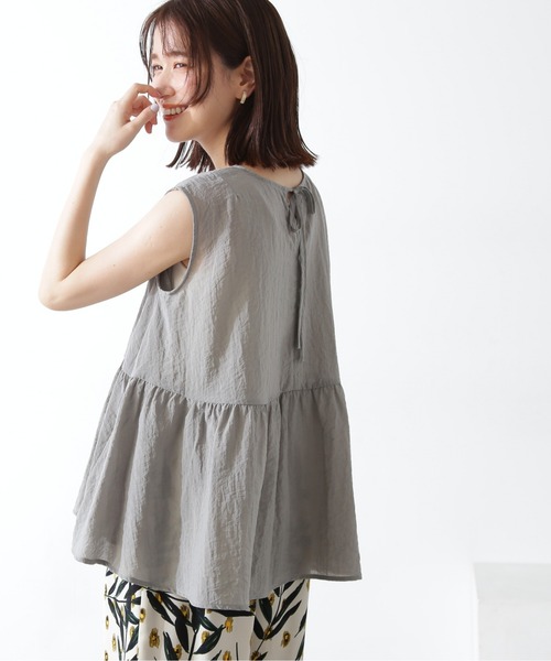 N.（N. Natural Beauty Basic）（エヌエヌナチュラルビューティーベーシック）の「◆ペプラムボリュームブラウス（シャツ/ブラウス・レディース・グレー/ブルー/クリーム・MEDIUM）」の5枚目の写真