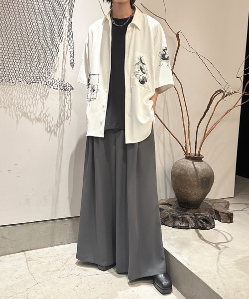 HARE（ハレ）の「ドローイングモチーフプリントシャツ(HARE)（シャツ/ブラウス・メンズ・ホワイト/ブラック/ブラウン/ブルー・SMALL/MEDIUM）」の11枚目の写真