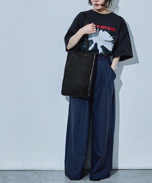 HUNDRED(ハンドレッド)の「ミニショルダーバッグ付き フェイクレザー プリーツスクエアトートバッグ(トートバッグ・レディース・ブラック/ピンク/キャメル/サンドベージュ/ブルー・ONE SIZE)」の18枚目の写真