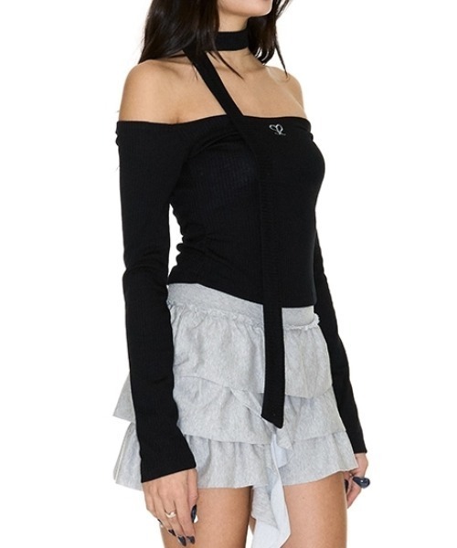 SETSETSET(セットセットセット)の「【SETSETSET】JENNIE OFF-SHOULDER LOGO TOP / 【セットセットセット】ネクタイセットオフショルダーロゴ長袖Tシャツ(Tシャツ/カットソー・レディース・イエロー/パープル/チャコール/ピンク/ブラック・ONE SIZE)」の2枚目の写真
