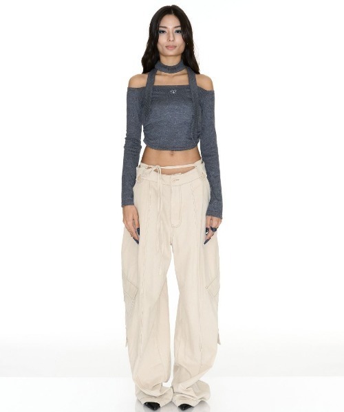 SETSETSET(セットセットセット)の「【SETSETSET】JENNIE OFF-SHOULDER LOGO TOP / 【セットセットセット】ネクタイセットオフショルダーロゴ長袖Tシャツ(Tシャツ/カットソー・レディース・イエロー/パープル/チャコール/ピンク/ブラック・ONE SIZE)」の11枚目の写真